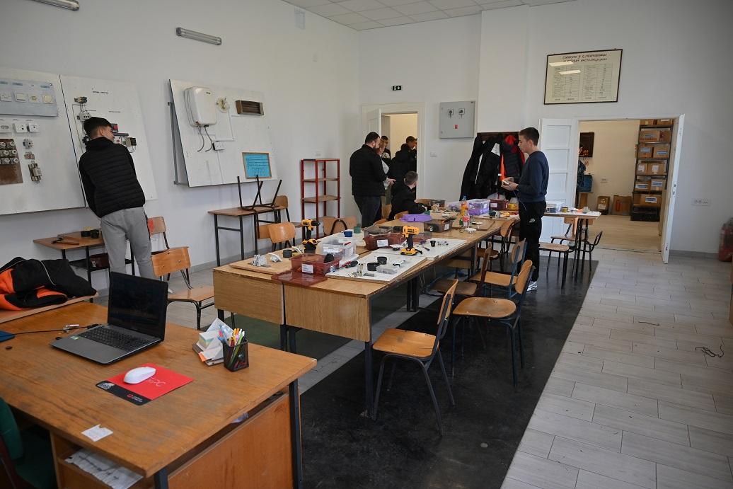 Обнова електрорадионица и тоалета