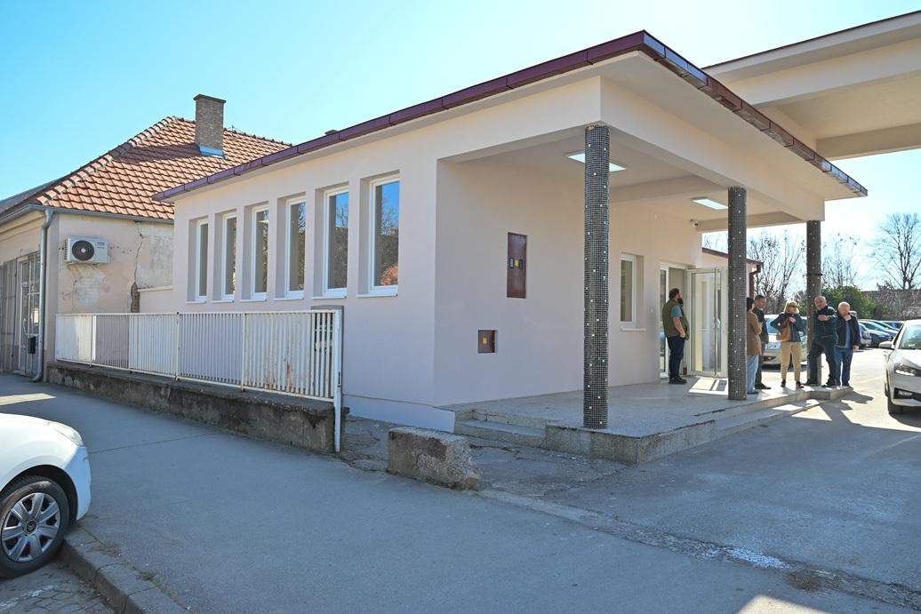 Општинске инспекцијске службе се из „барака“ селе у некадашњу зграду ЈП „Стамбено“