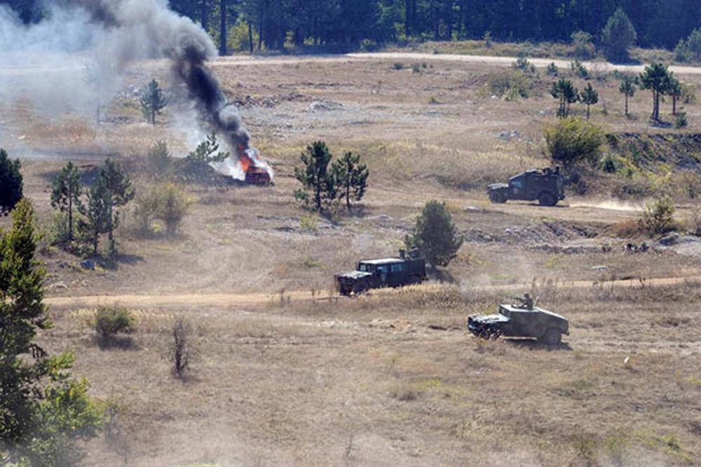 Артиљеријско гађање на полигону у Никинцима