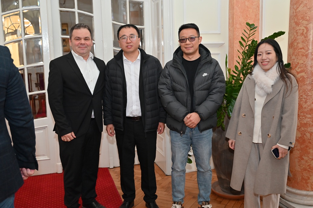 Донација компаније „HealthCare Europe“ Општинској управи