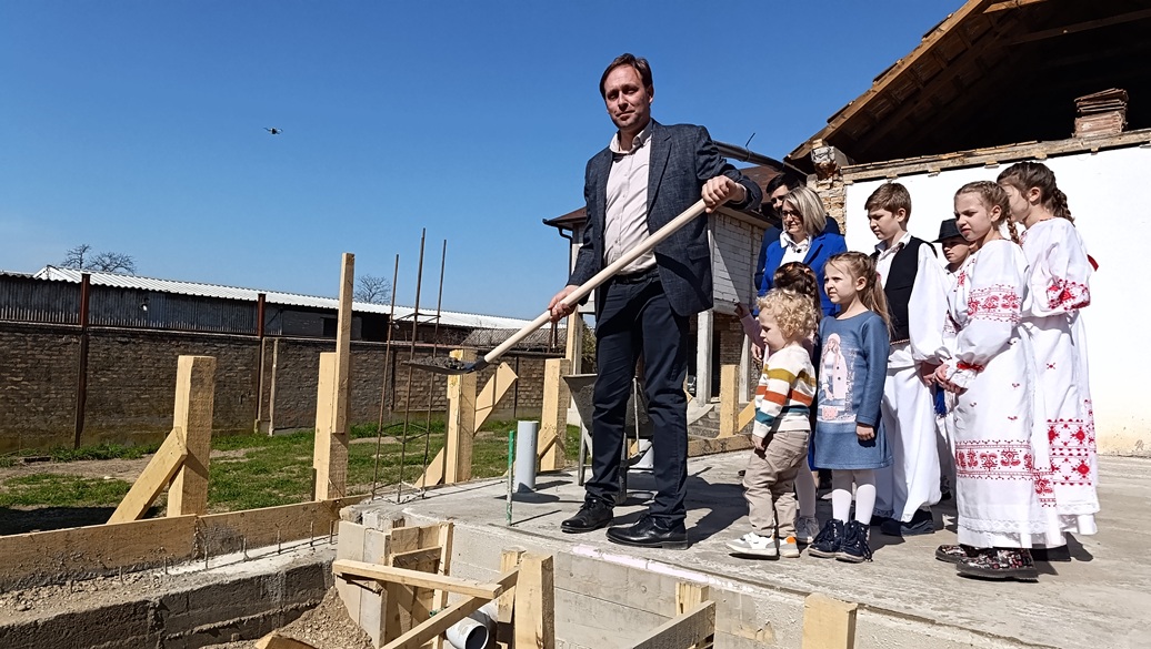Свечани почетак радова на објекту „мале матице“ у Руми